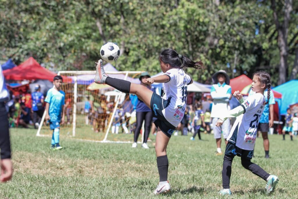 Sikat Alab Football Team – Recreational girls training in Davao